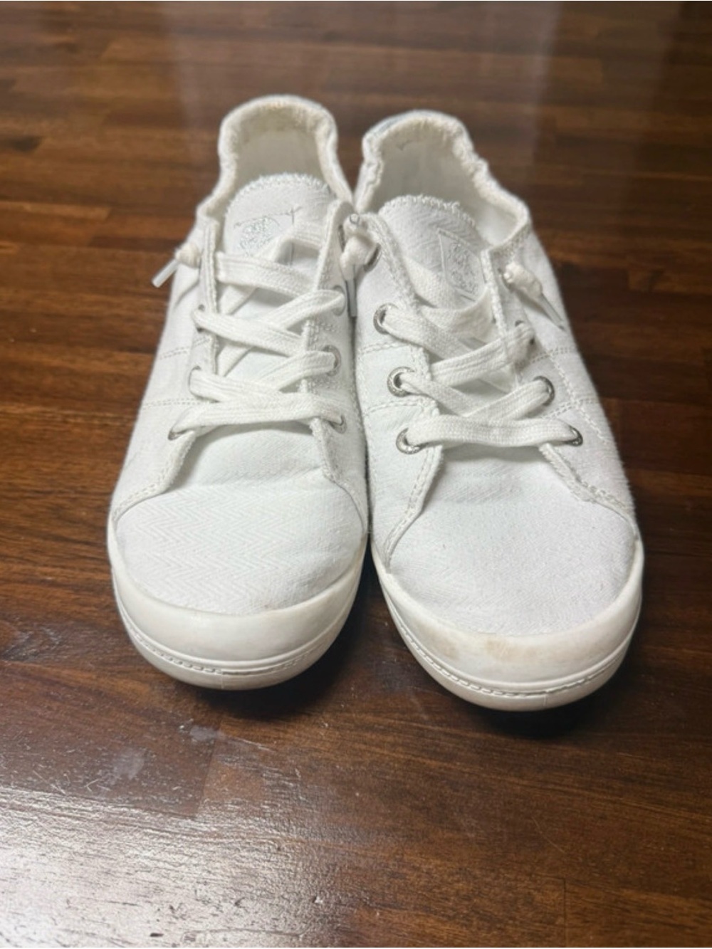 Roxy White Canvas Low-Top Sneakers